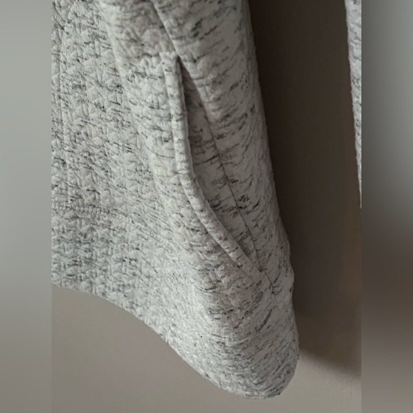 Women’s RBX Active Quilted Ultra-Soft Ribbed Fabric Mock-Neck Pullover - Picture 5 of 11